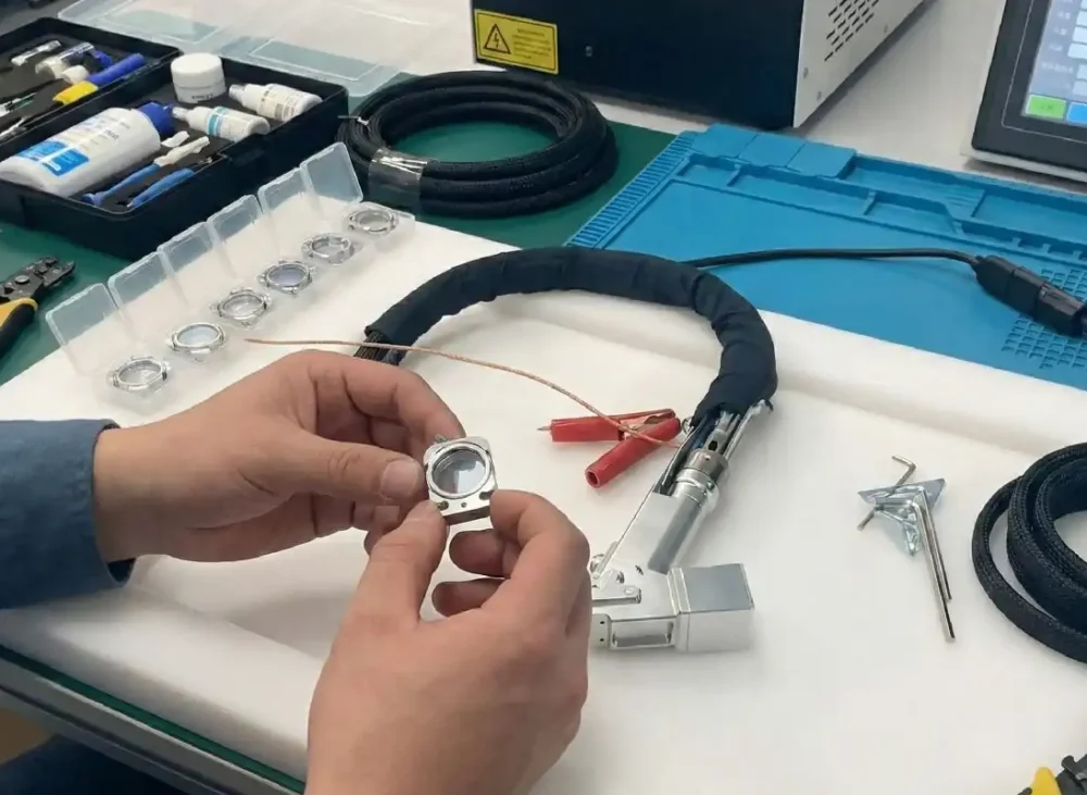 How to extend the service life of laser welding protective lenses