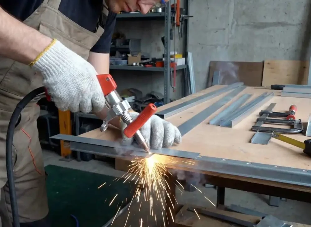 Single pendulum and double pendulum laser welding joints