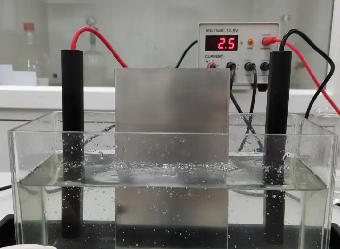 Electrolytic polishing of stainless steel