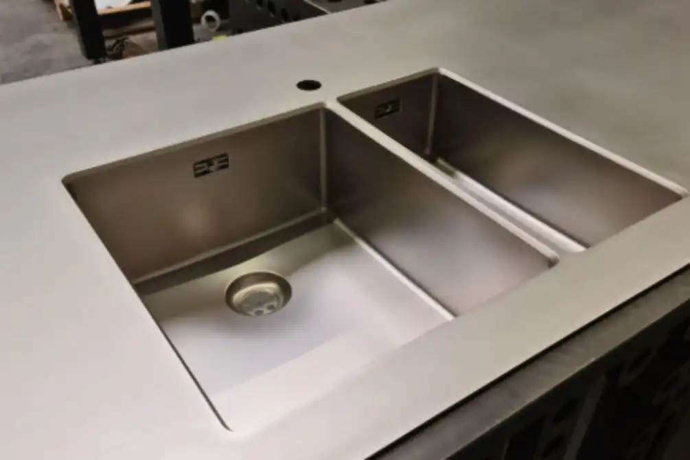 Stainless steel sink welding